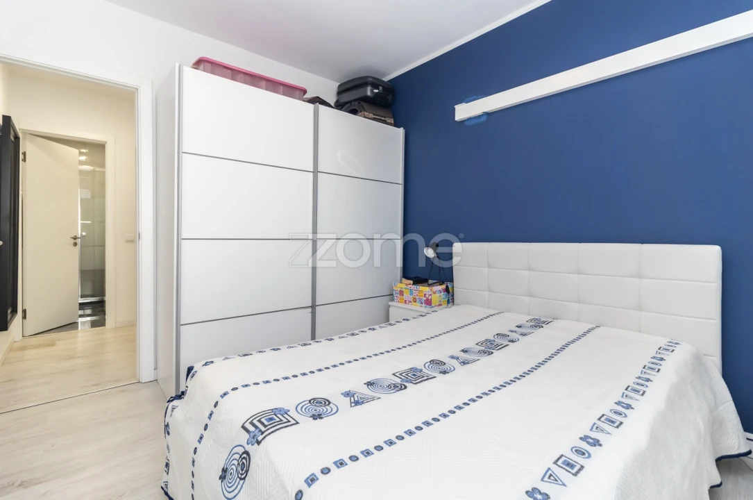Apartamento T4 para Venda em Corroios Foto 13