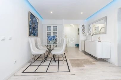 Apartamento T4 para Venda em Corroios