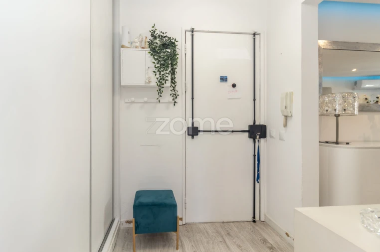 Apartamento T4 para Venda em Corroios Foto 2