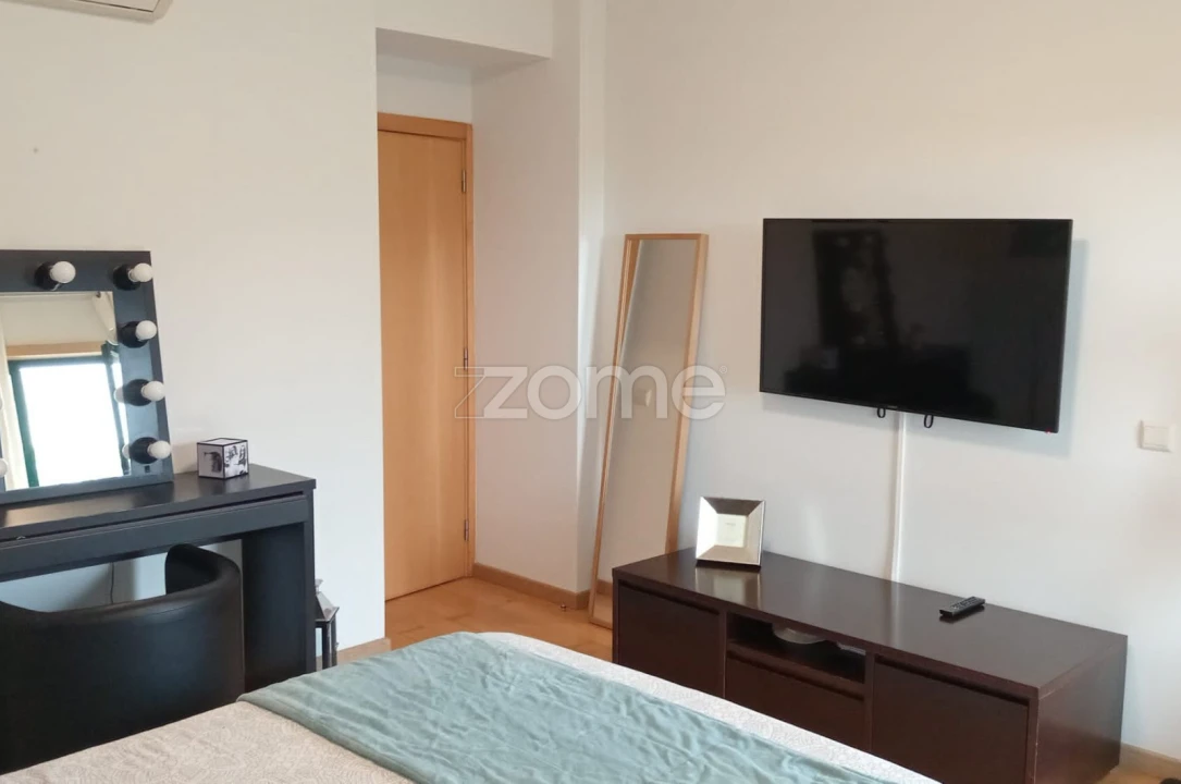 Apartamento T6 para Venda em Queluz e Belas Foto 14
