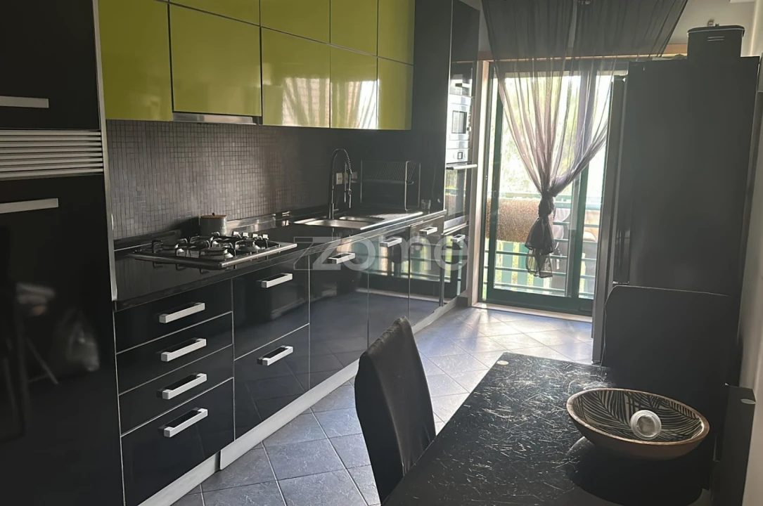Apartamento T6 para Venda em Queluz e Belas Foto 4