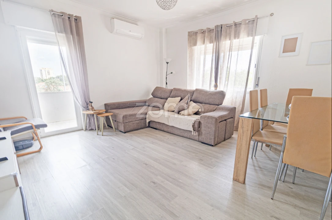 Apartamento T2 para Venda em Seixal, Arrentela e Aldeia de Paio Pires Foto 5