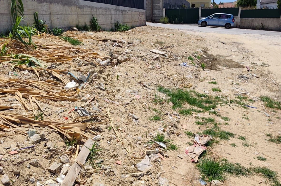 Terreno para Venda em Charneca de Caparica e Sobreda Foto 6