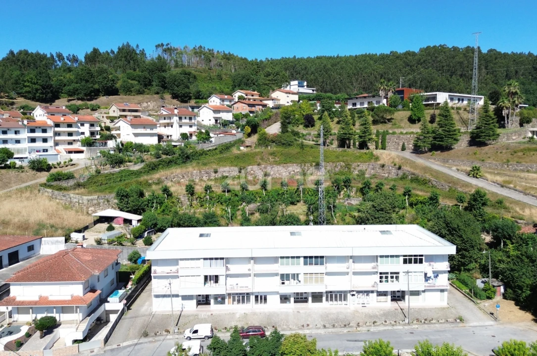 Apartamento T2 para Venda em Pombeiro de Ribavizela Foto 19