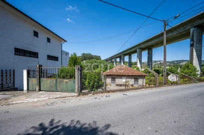 Moradia T2 para Venda em Pedreira, Rande e Sernande