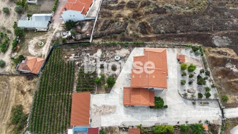 Moradia T4 para Venda em Valpaços e Sanfins