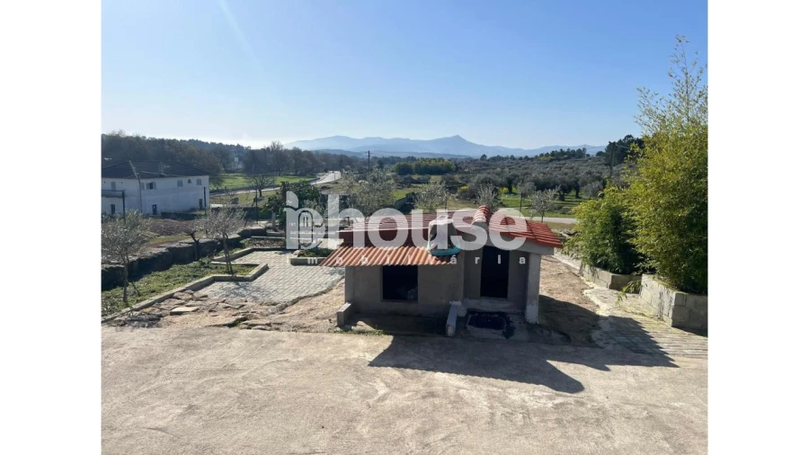Moradia T4 para Venda em Valpaços e Sanfins Foto 9