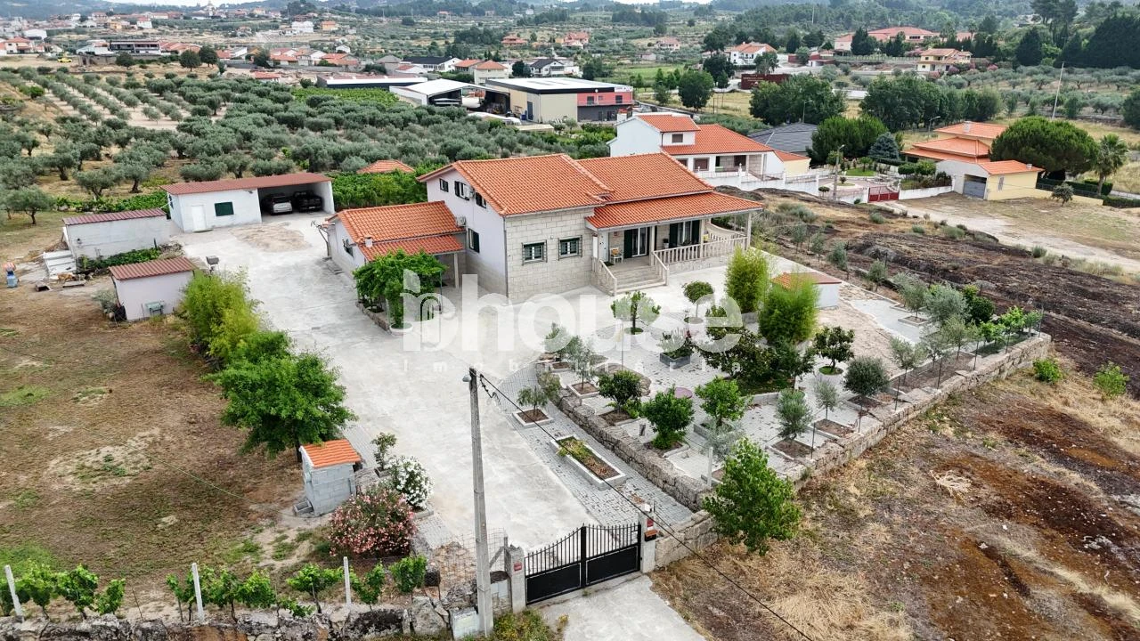 Moradia T4 para Venda em Valpaços e Sanfins Foto 7