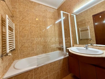 Apartamento T2 para Venda em Gulpilhares e Valadares