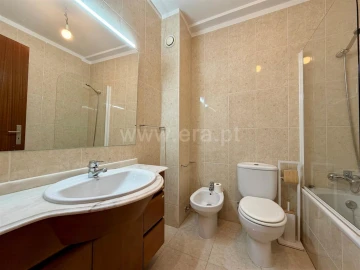 Apartamento T2 para Venda em Gulpilhares e Valadares