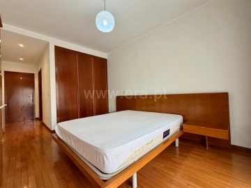 Apartamento T2 para Venda em Gulpilhares e Valadares