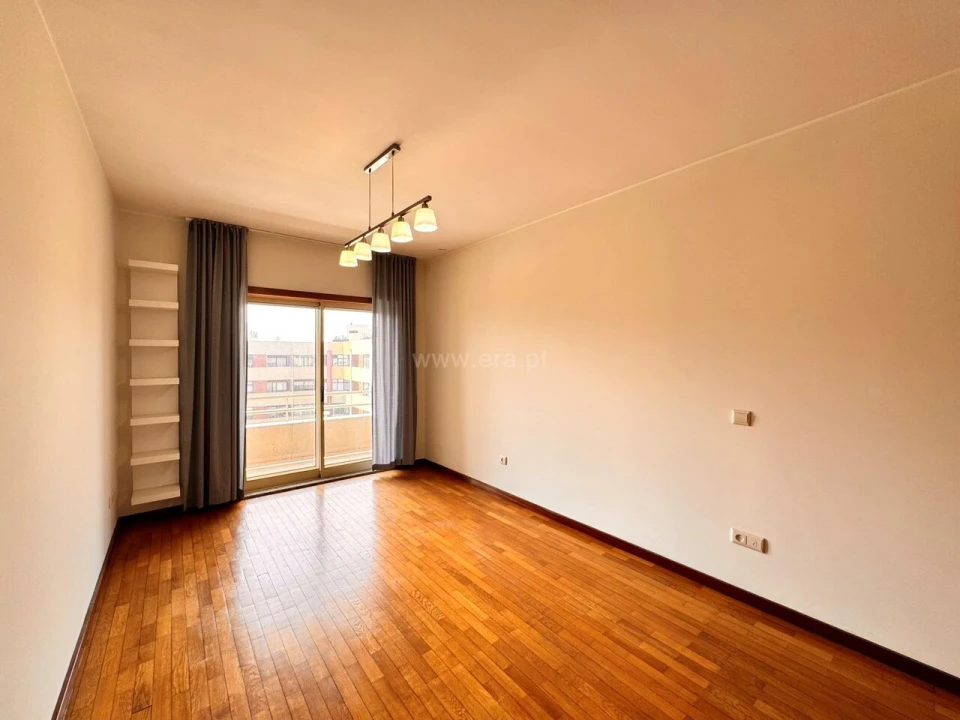 Apartamento T2 para Venda em Gulpilhares e Valadares Foto 13