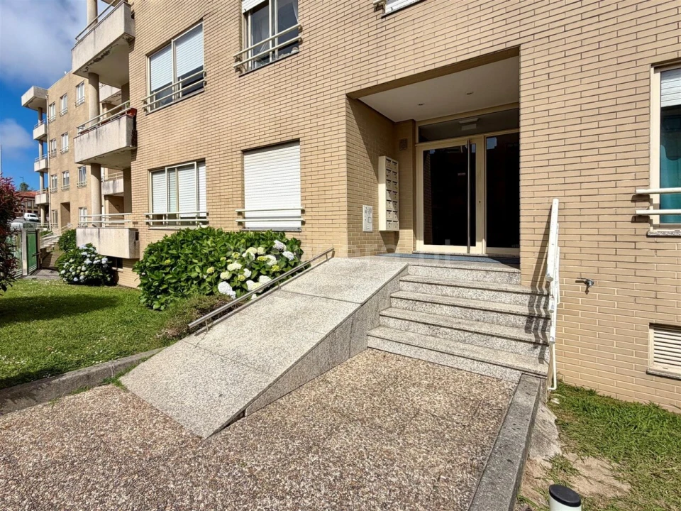 Apartamento T2 para Venda em Gulpilhares e Valadares Foto 19