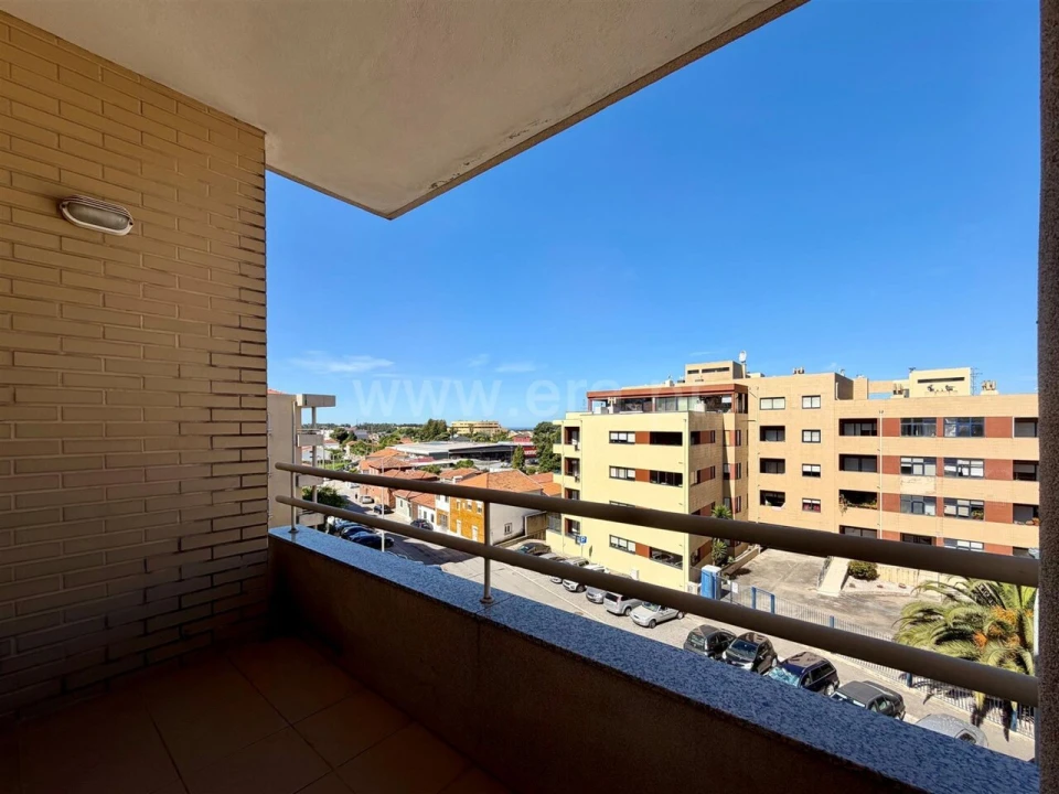 Apartamento T2 para Venda em Gulpilhares e Valadares Foto 17