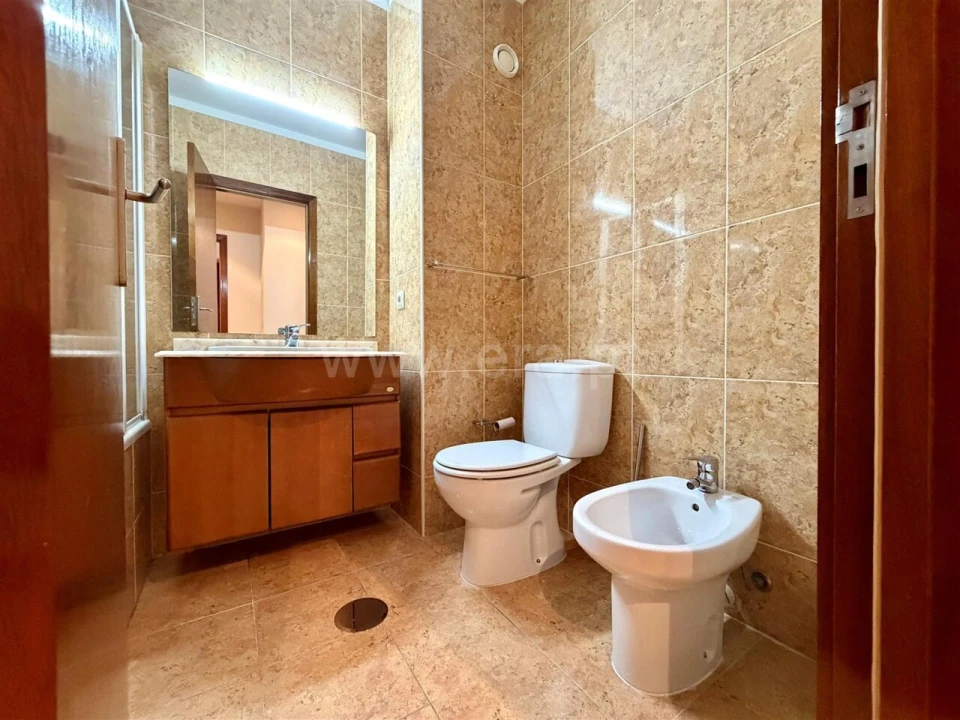 Apartamento T2 para Venda em Gulpilhares e Valadares Foto 15
