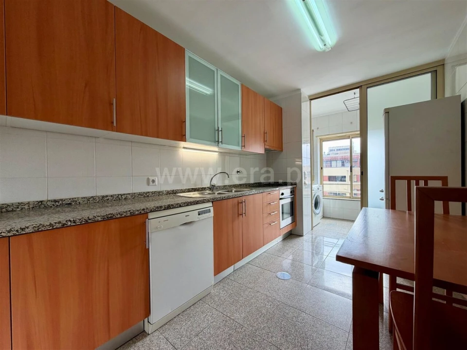 Apartamento T2 para Venda em Gulpilhares e Valadares Foto 4