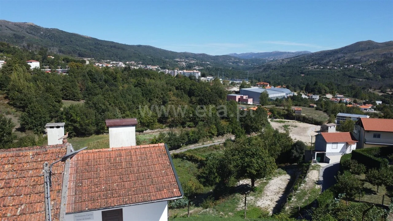 Moradia T3 para Venda em Campelo e Ovil Foto 3