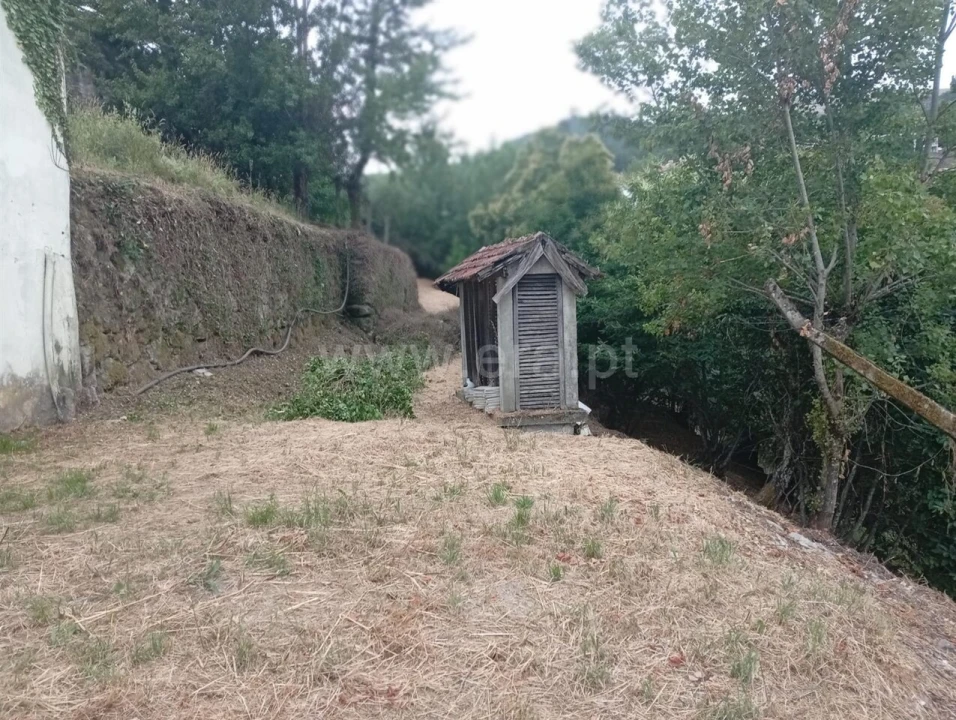 Moradia T3 para Venda em Campelo e Ovil Foto 2