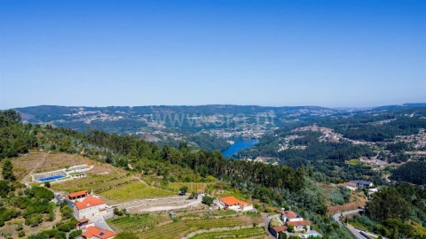 Terreno para Venda em Fornos