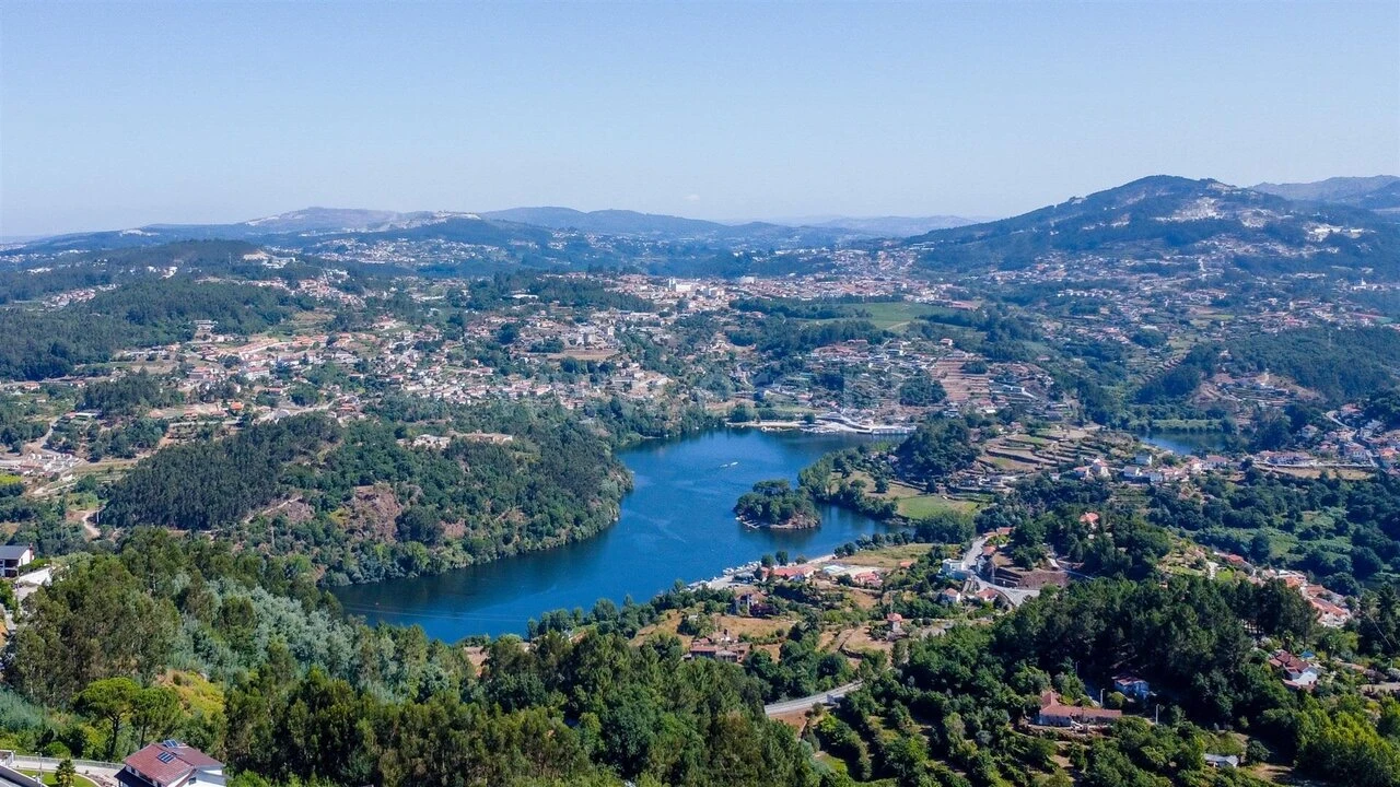 Terreno para Venda em Fornos Foto 5