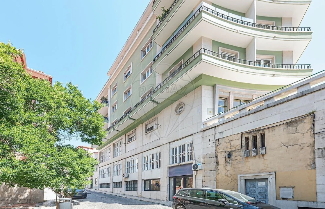 Armazém para Arrendamento em Avenidas Novas Foto 1