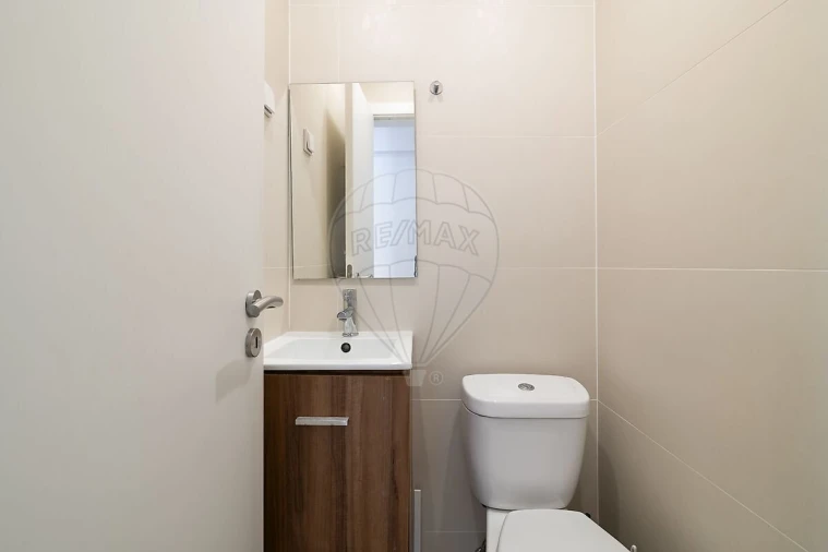 Apartamento T3 para Venda em Amora Foto 24