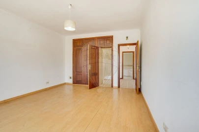 Moradia T5 para Venda em Palmela