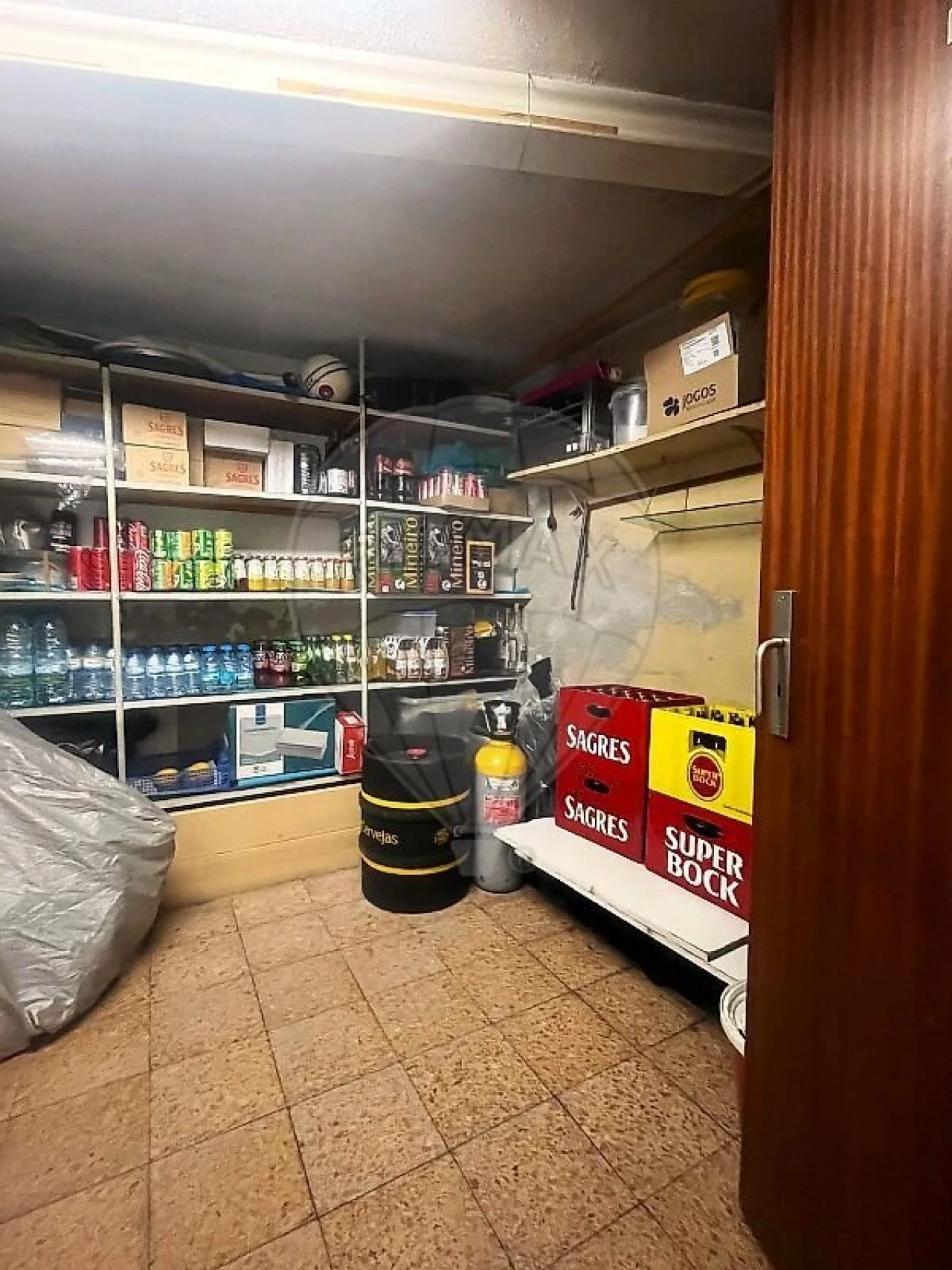Loja para Venda em Águas Livres Foto 12