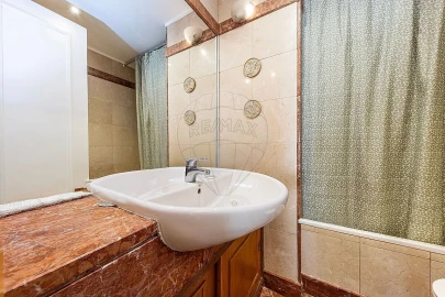 Apartamento T4 para Venda em Avenidas Novas