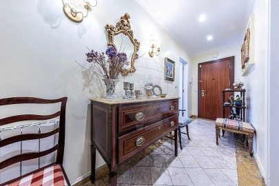 Apartamento T4 para Venda em Avenidas Novas