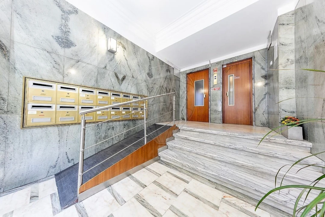 Apartamento T4 para Venda em Avenidas Novas Foto 29