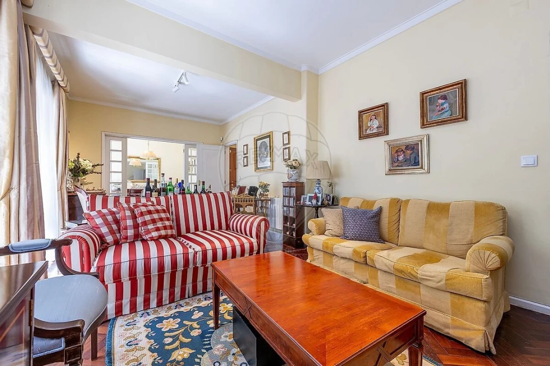 Apartamento T4 para Venda em Avenidas Novas Foto 7