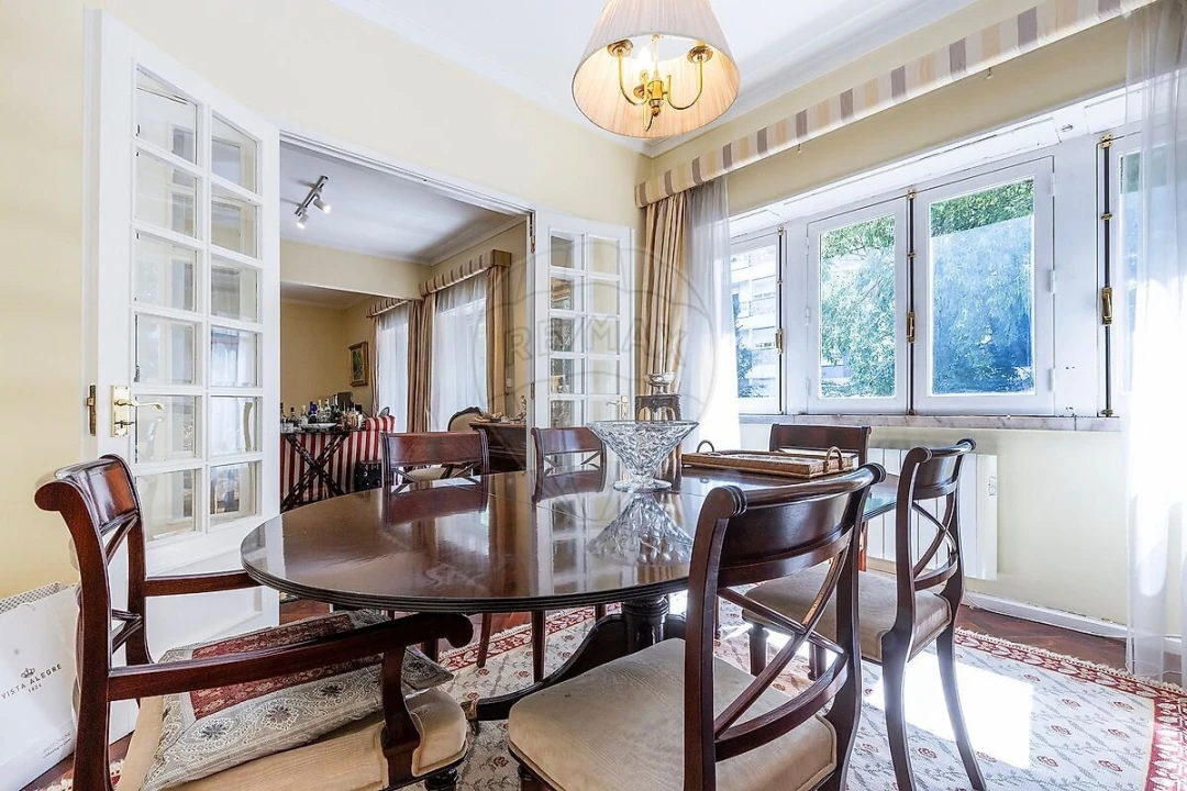 Apartamento T4 para Venda em Avenidas Novas Foto 3