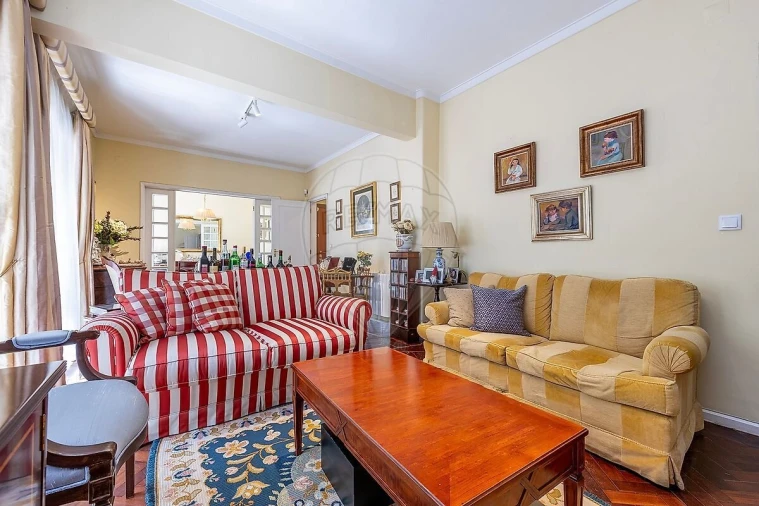 Apartamento T4 para Venda em Avenidas Novas Foto 7