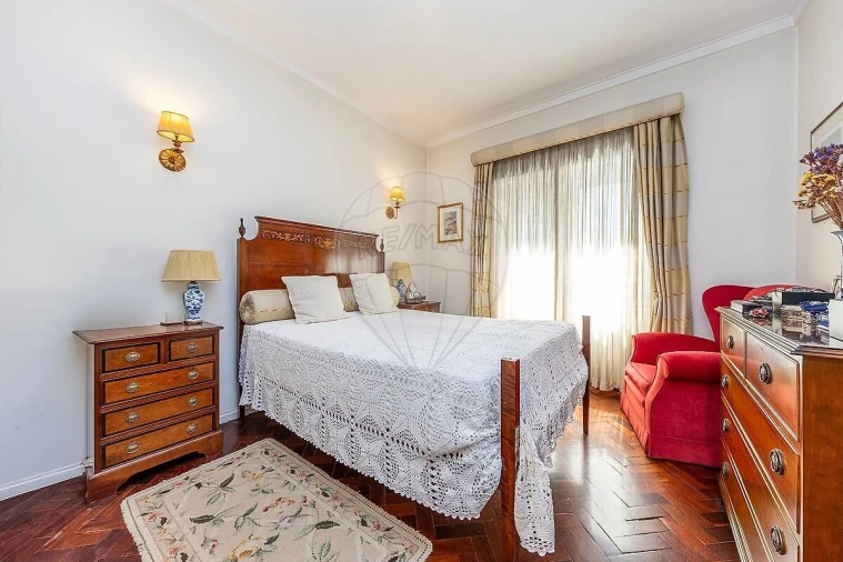 Apartamento T4 para Venda em Avenidas Novas Foto 14