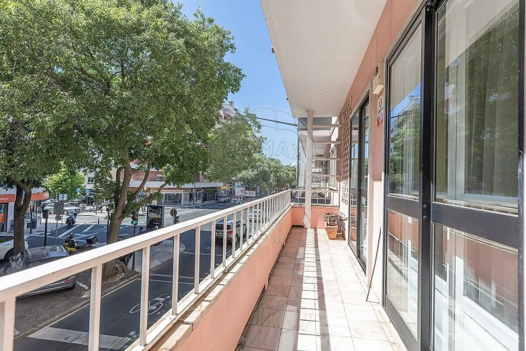 Apartamento T4 para Venda em Avenidas Novas Foto 31