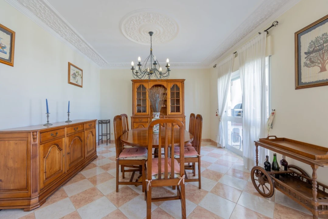 Apartamento T4 para Venda em Quarteira Foto 13