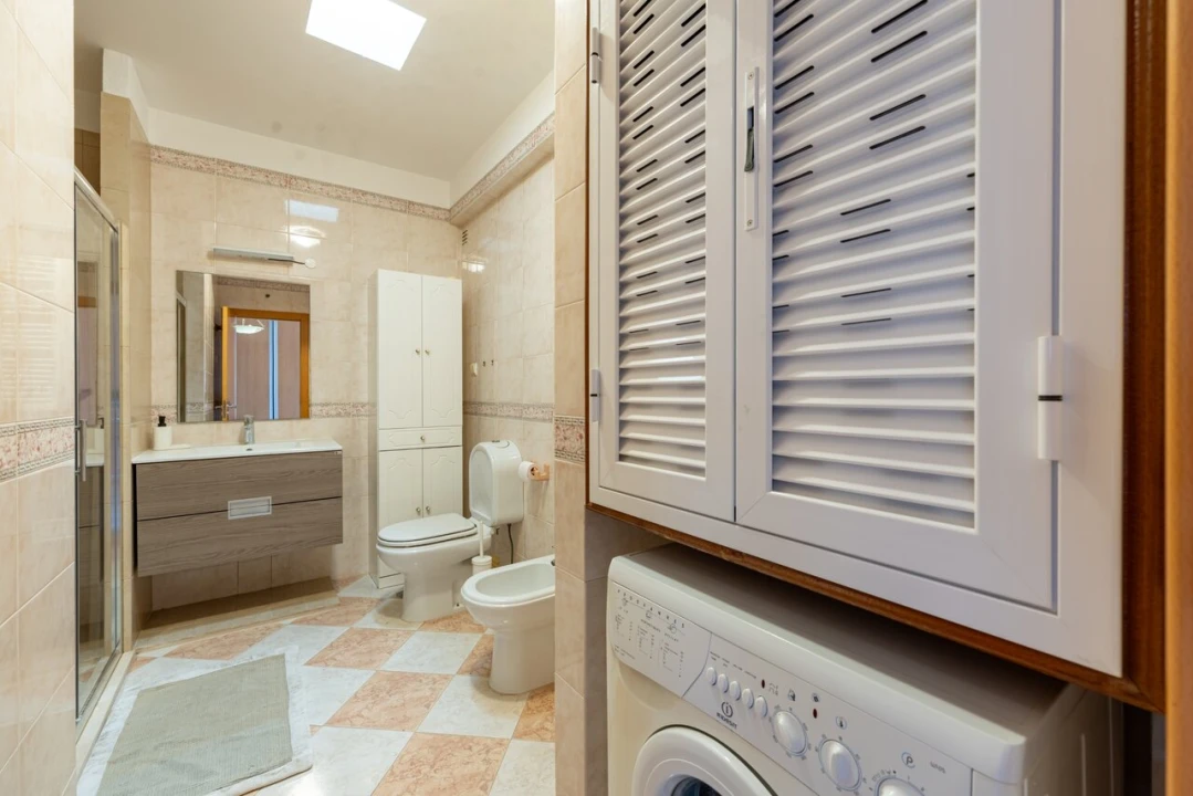 Apartamento T4 para Venda em Quarteira Foto 22