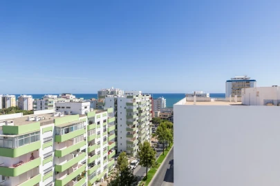 Apartamento T4 para Venda em Quarteira