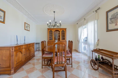 Apartamento T4 para Venda em Quarteira