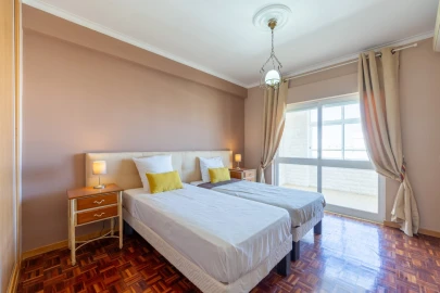 Apartamento T4 para Venda em Quarteira