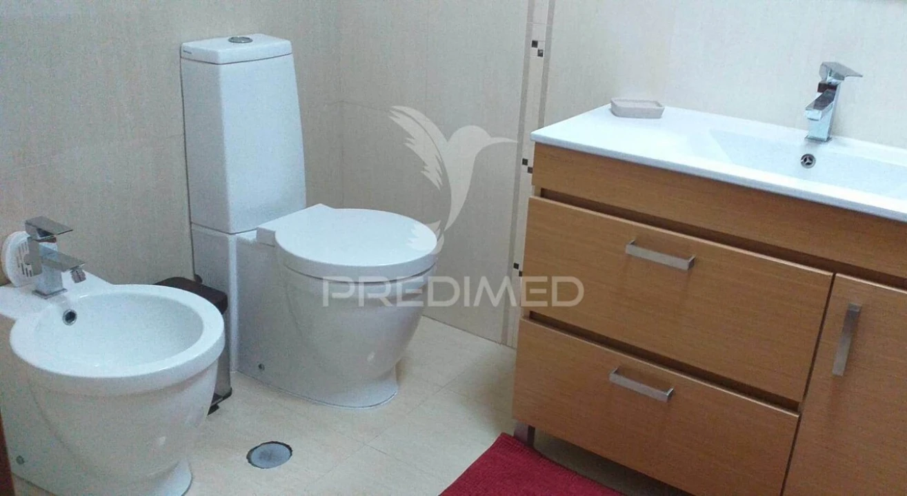Apartamento T3 para Venda em Massamá e Monte Abraão Foto 8