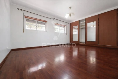 Apartamento T2 para Venda em Algueirão-Mem Martins