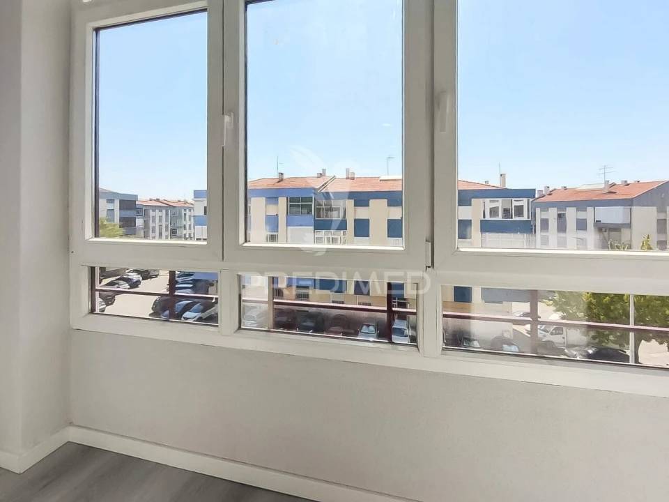 Apartamento T4 para Venda em Amora Foto 11
