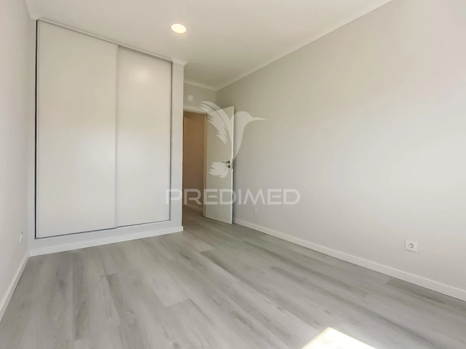 Apartamento T4 para Venda em Amora Foto 23