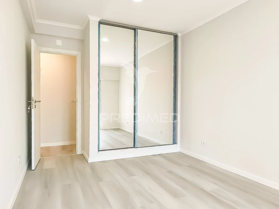 Apartamento T4 para Venda em Amora Foto 24