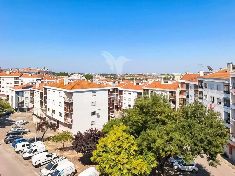 Apartamento T4 para Venda em Amora Foto 21
