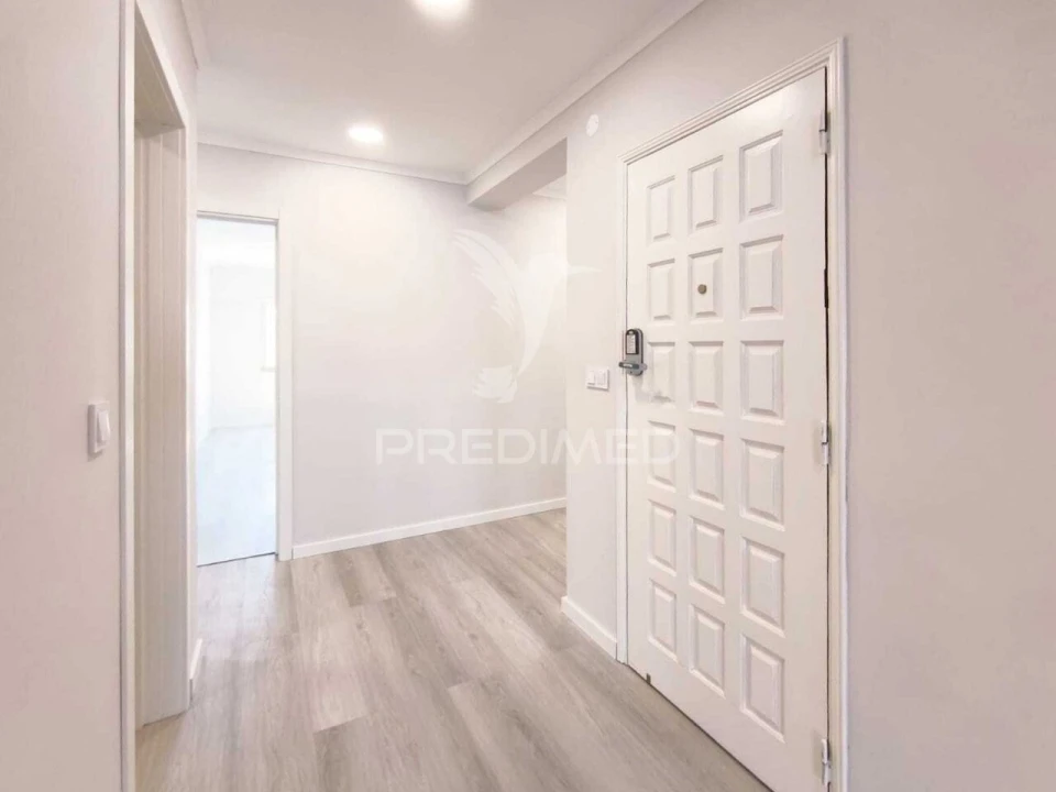 Apartamento T4 para Venda em Amora Foto 25