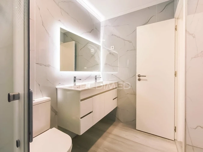 Apartamento T4 para Venda em Amora Foto 28