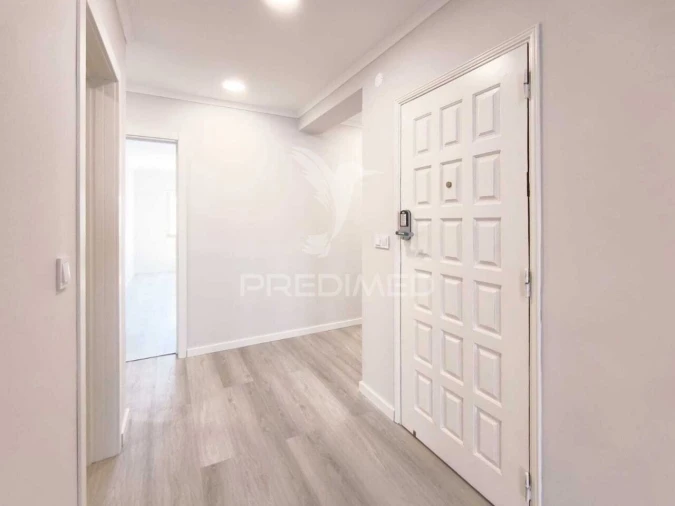 Apartamento T4 para Venda em Amora Foto 25